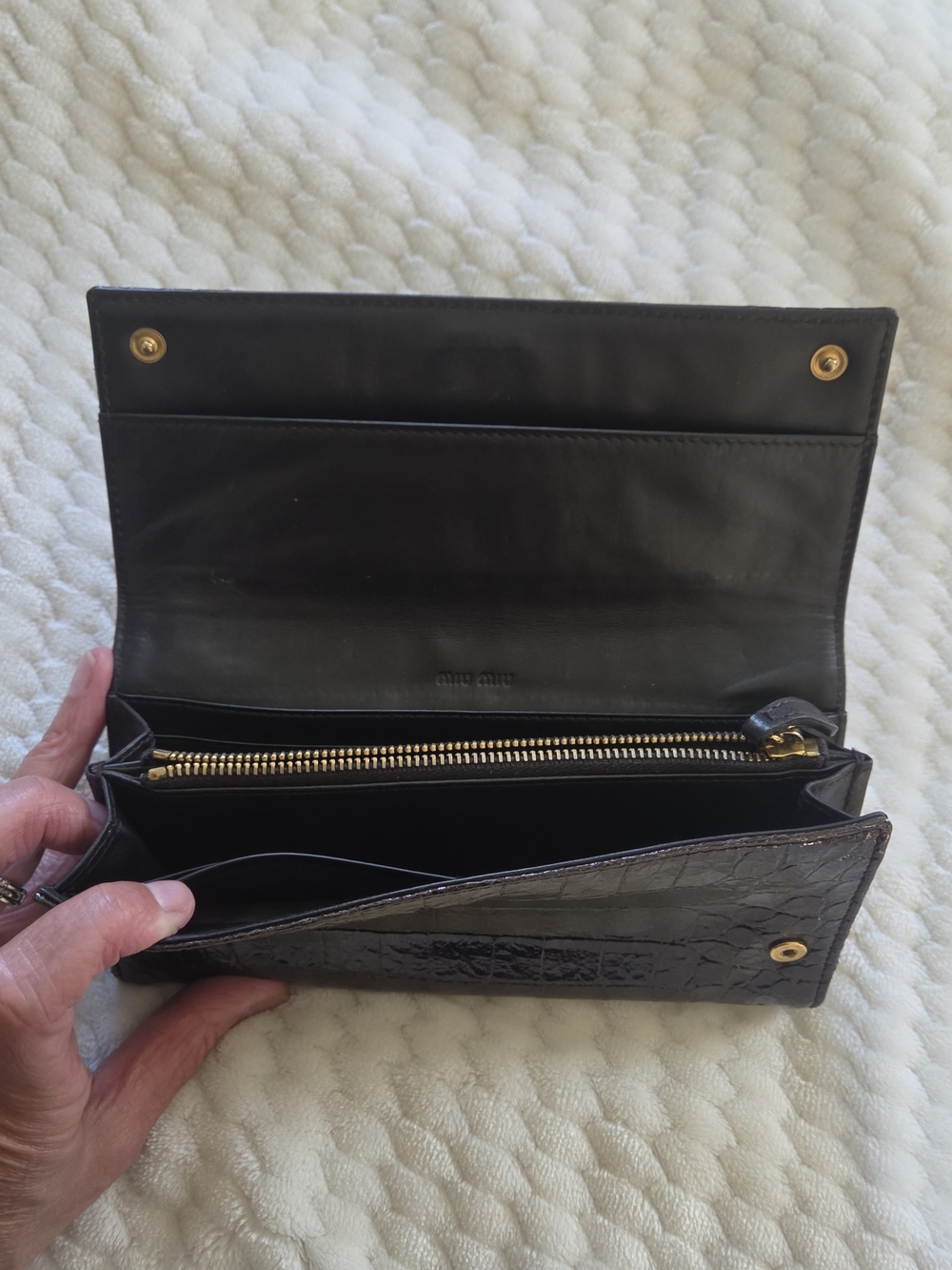 Miu Miu Croc-Embossed Leather Key & Card Holder in Dark Brown with Gold Logo - Picture 9 of 16